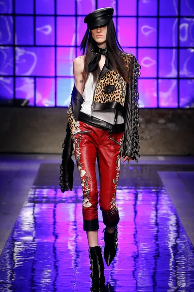 Look 2